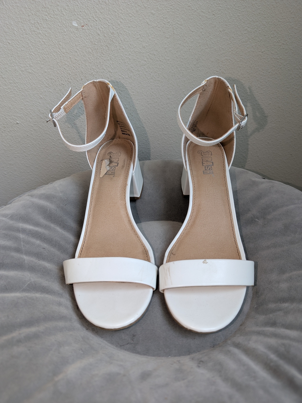 Brash White Ankle-Strap Block Heel Sandals Size 8.5